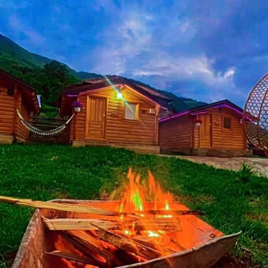 Dedushi Guesthouse &Wood Cabins-Camping Place Gusinje ภายนอก รูปภาพ